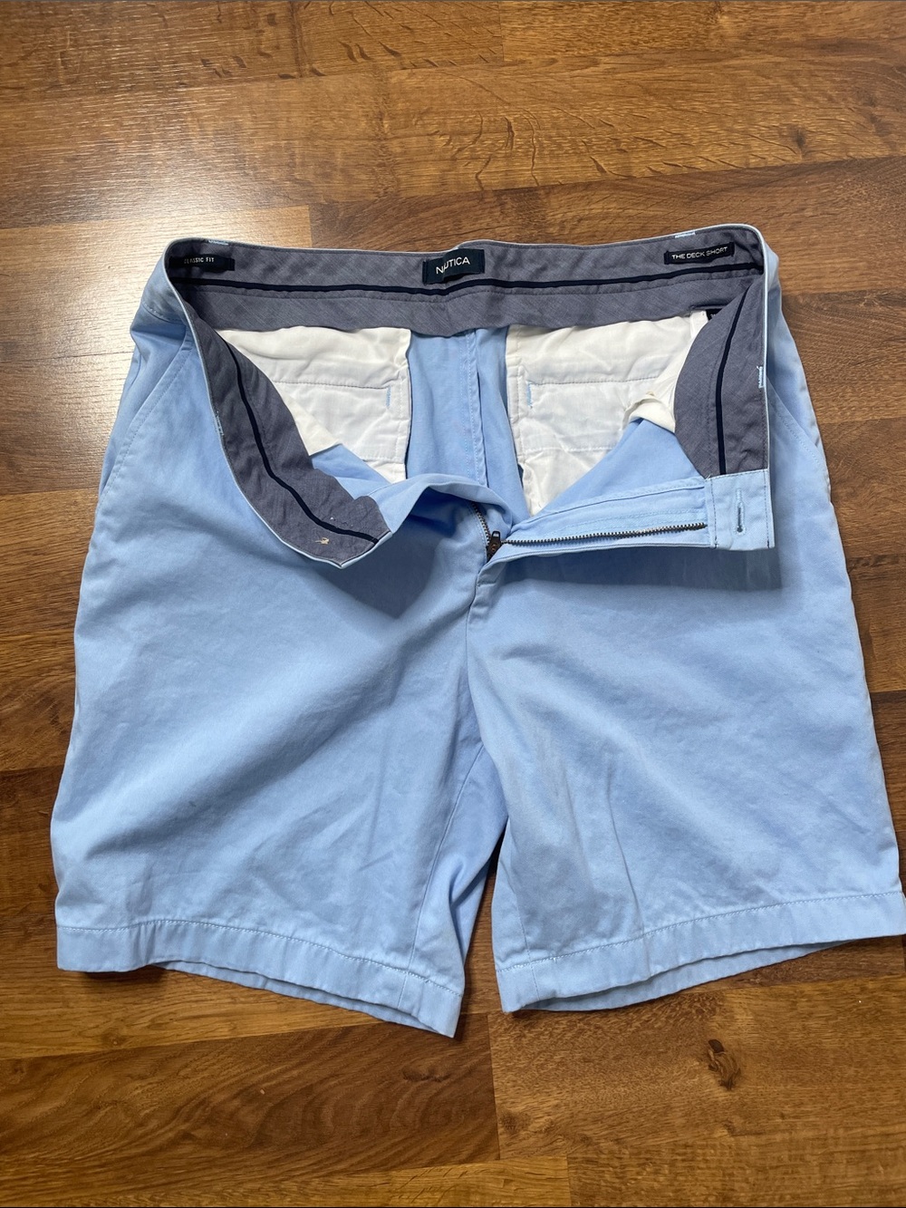 Nautical flat front shorts light blue 34w - Picture 3 of 7